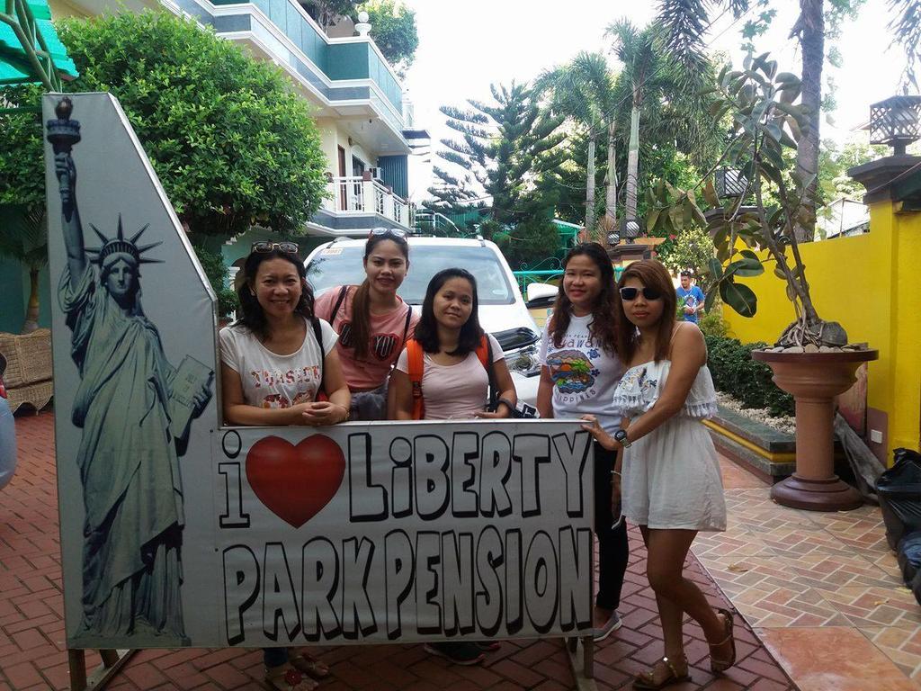 Liberty Park Pension Puerto Princesa Bagian luar foto