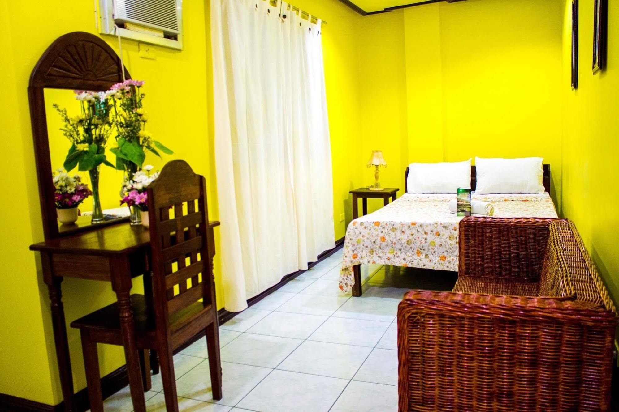 Liberty Park Pension Puerto Princesa Bagian luar foto
