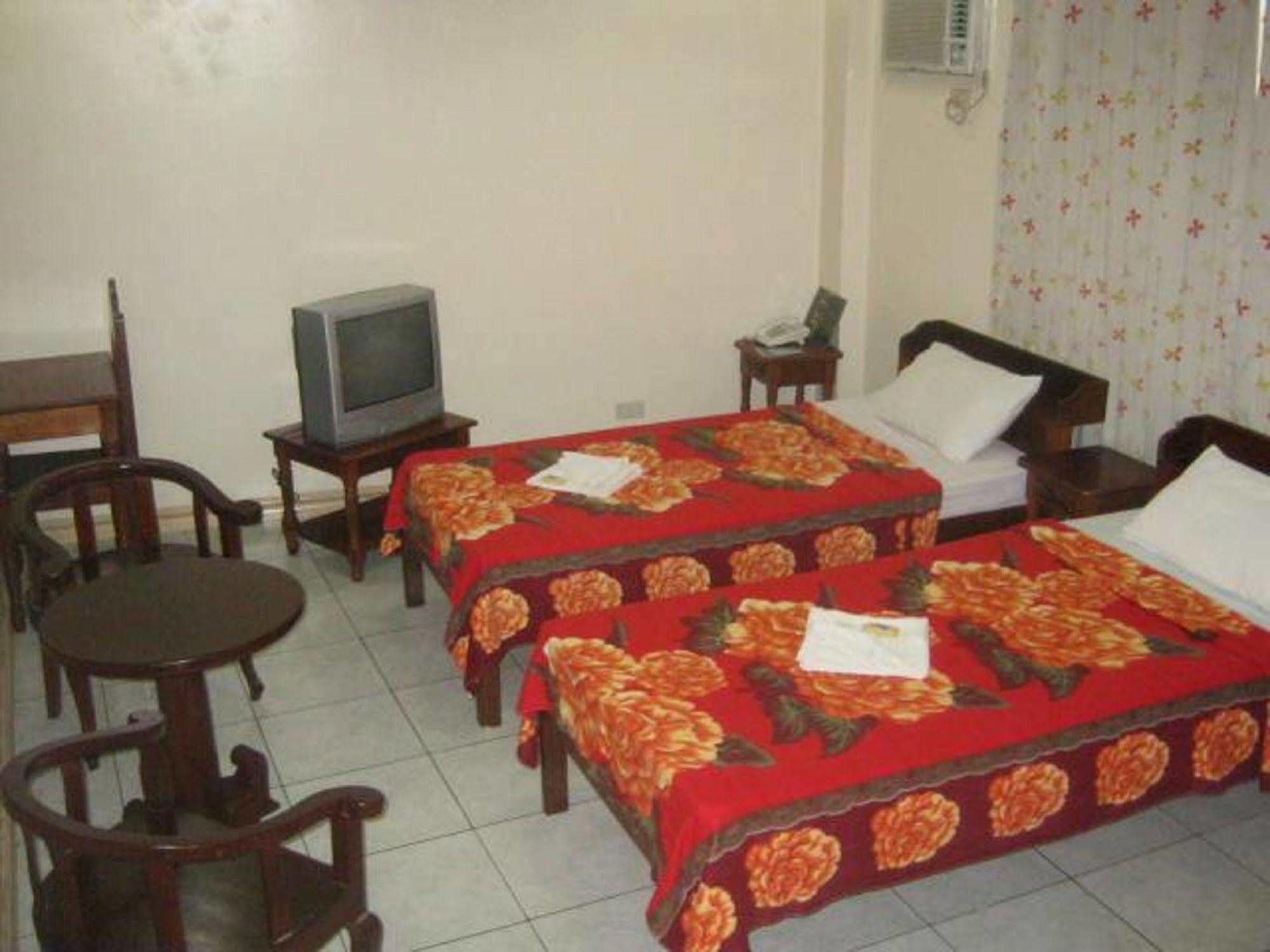 Liberty Park Pension Puerto Princesa Bagian luar foto