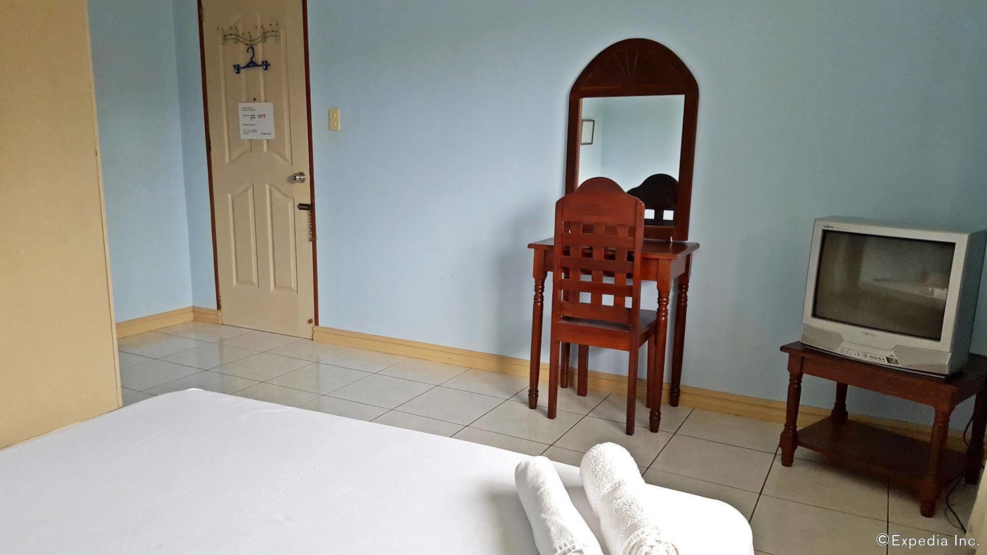 Liberty Park Pension Puerto Princesa Bagian luar foto