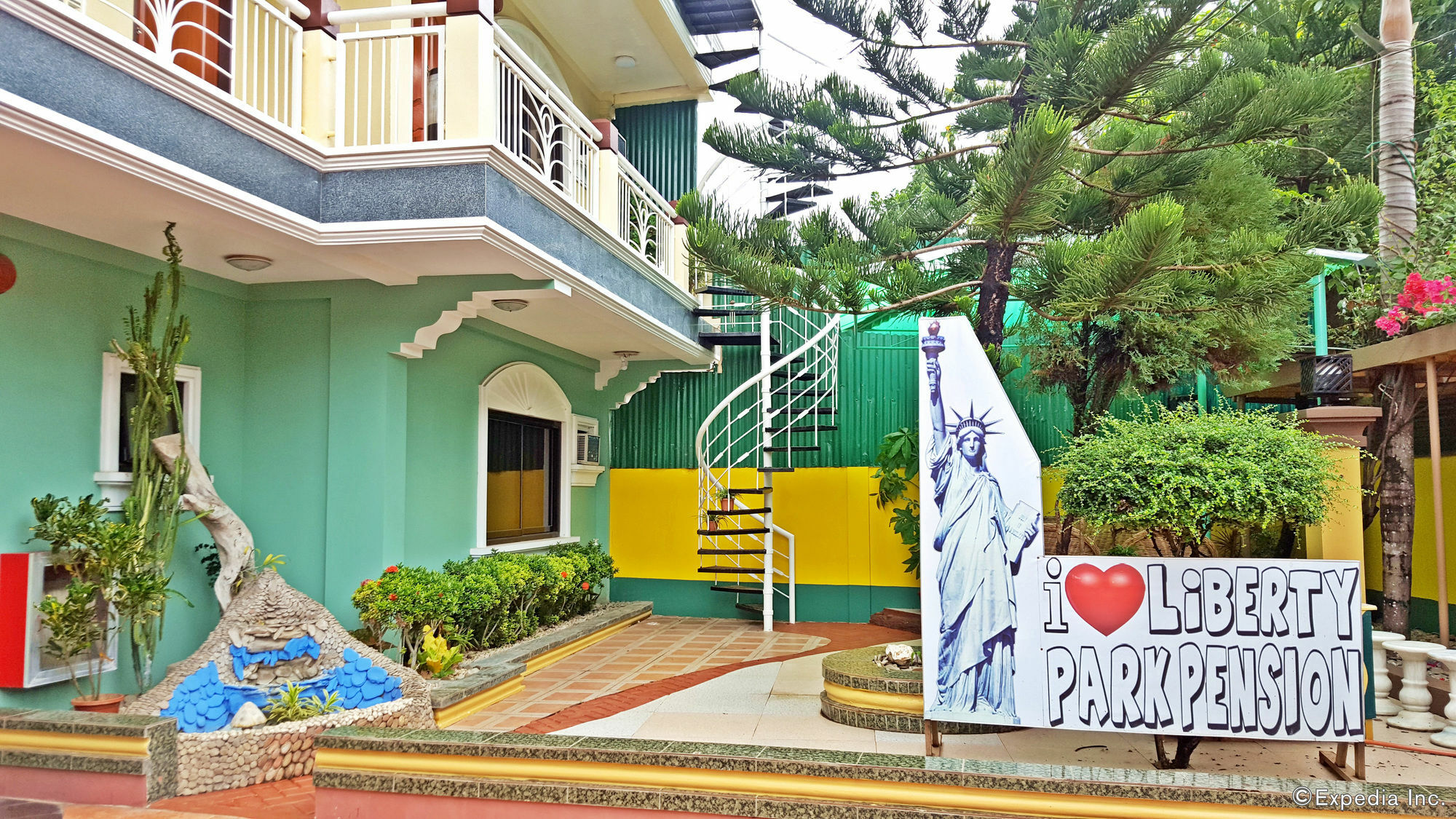 Liberty Park Pension Puerto Princesa Bagian luar foto